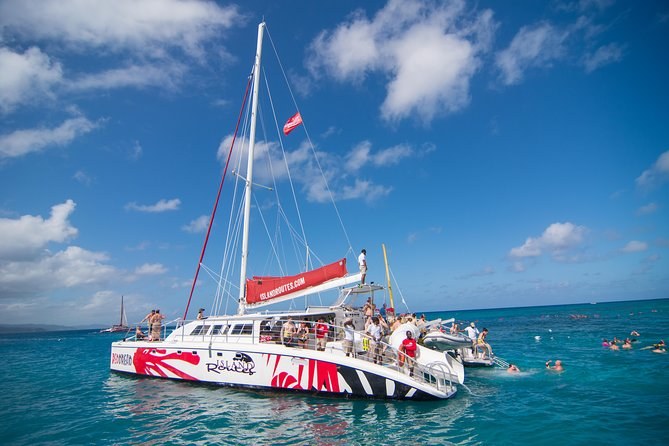 Reggae Catamaran and Snorkeling Open Bar Cruise Montego Bay